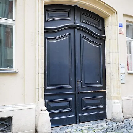 Elegant & Stylish Center Apartments! Prague Exterior photo