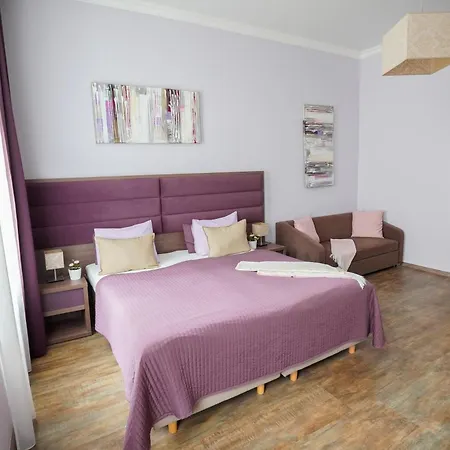 Elegant & Stylish Center Apartments! Prague Exterior photo