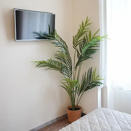 Elegant & Stylish Center Apartments! Prague Exterior photo