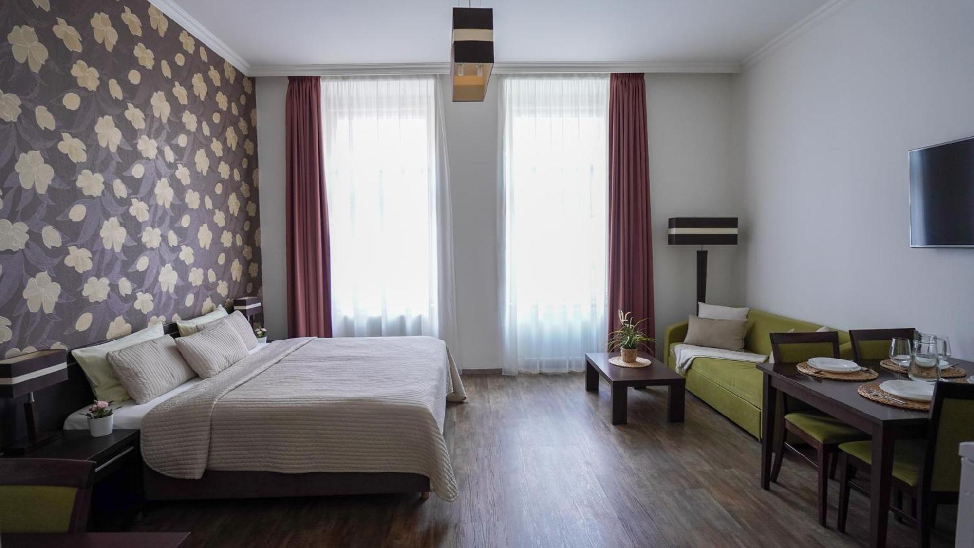 Elegant & Stylish Center Apartments! Apartment Prague