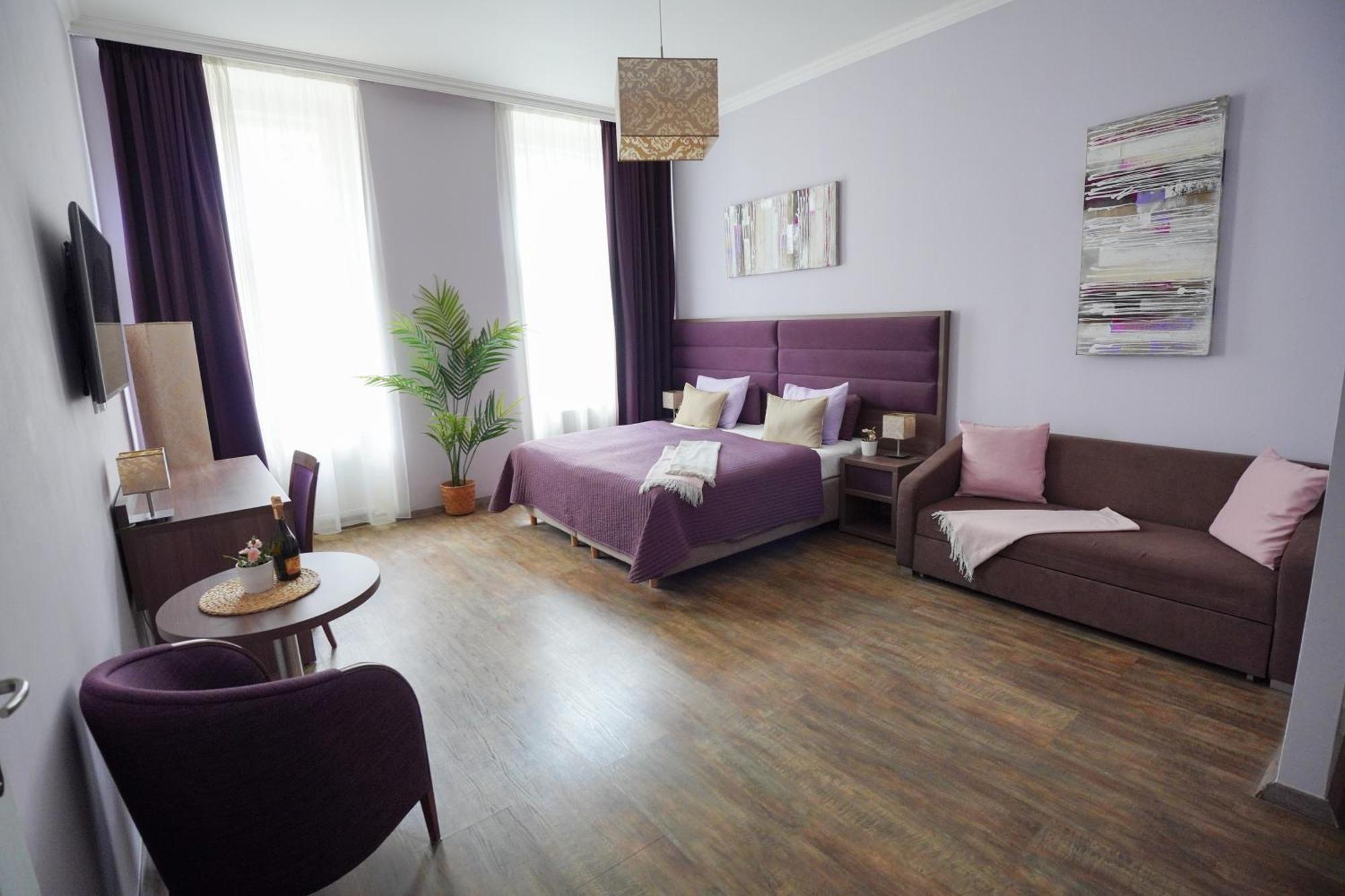 Apartment Elegant & Stylish Center Apartments! Prague
