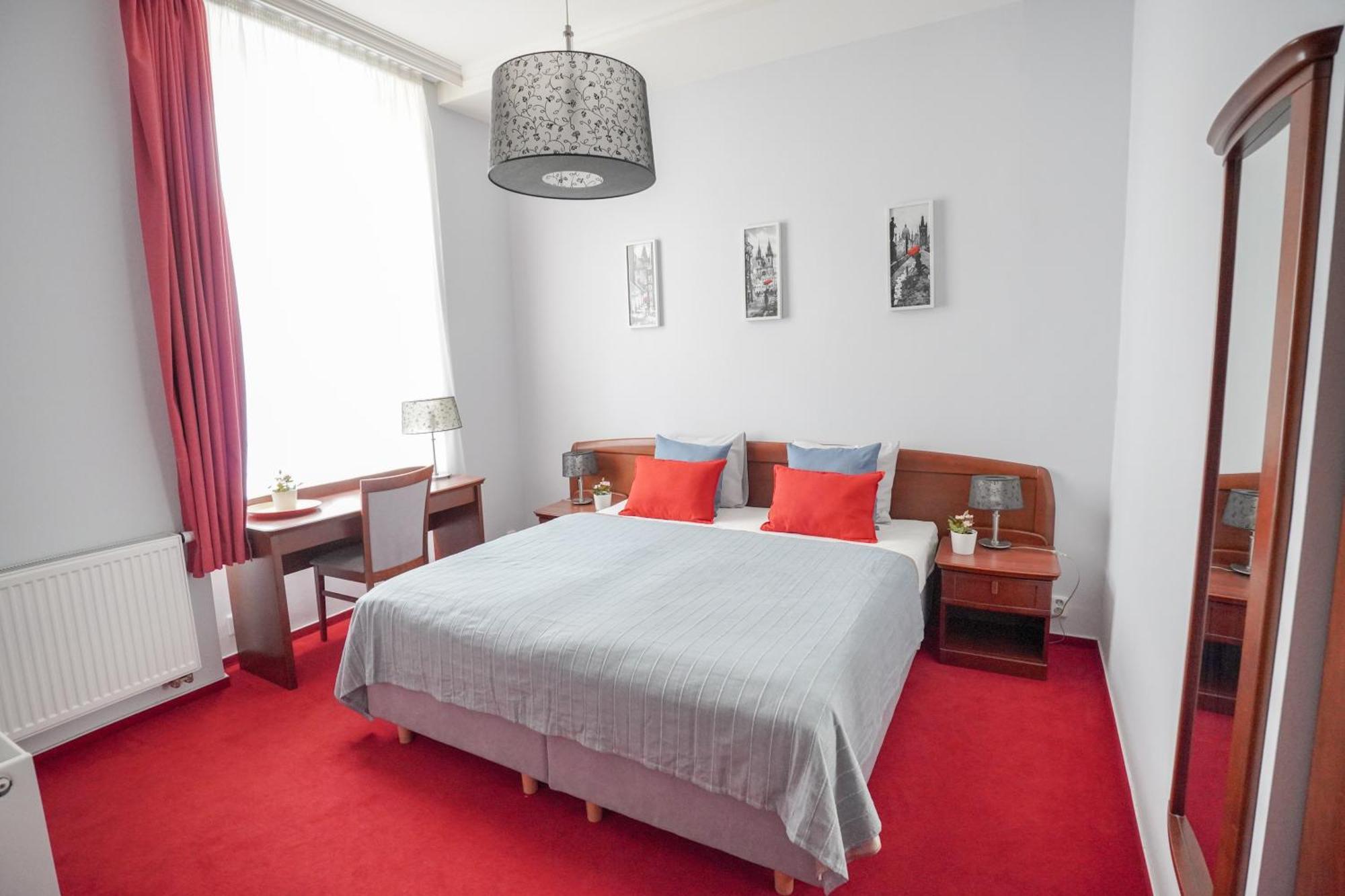 Elegant & Stylish Center Apartments! * Prague